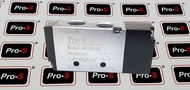 Pro-S 4A210-08 5/2 Way PT:1/4" Pneumatic Single Pilot Valve. High Quality Durable!