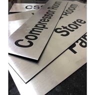 Aluminium plate with color paint (etching)/Custom Etched Metal Name plates, Labels and Tags/Terukir