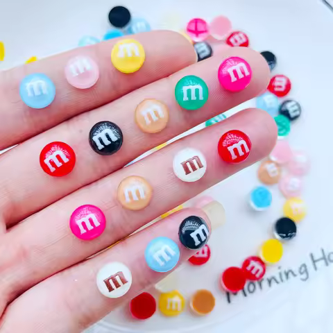 100 Pcs New Cute Mini Resin Mixed Color M Candy Series Flatback Ornament Jewelry Making Manicure Hai