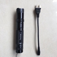 Battery Charger for 910A - Strong Power Flashlight / Outdoor Light 910A - 强光手电筒户外灯充电线