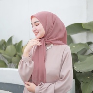 Jilbab Kerudung Paris HARRAMU Polos Dark Pink Segiempat Voal Premium Hijab Krudung Mewah Lasercut