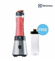 ELECTROLUX เครื่องปั่นน้ำผลไม้แบบพกพา (0.6 ลิตร) รุ่น EMB3025 และ E3CB1-200S