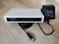 TP-LINK TL-SF1005D 5-port Fast Ethernet Switch 10/100M 交換器