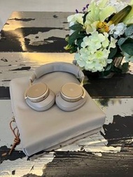 Bang & Olufsen Beoplay H100耳機