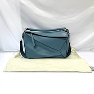 LOEWE Puzzle 藍色中型幾何拼接包