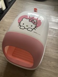 花王（Hello Kitty 特別版) 貓咪封閉式貓砂盆（二手）