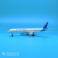 Garuda Indonesia Airlines Boeing 777 Airplane Model 20cm