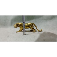 Indonesian tiger statue S