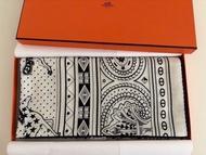 全新 Hermes Cheval de Coeur bandana shawl 140 cashmere scarf 圍巾