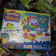 Playdoh Town Pet store