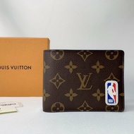 LV x NBA聯名Multiple短夾