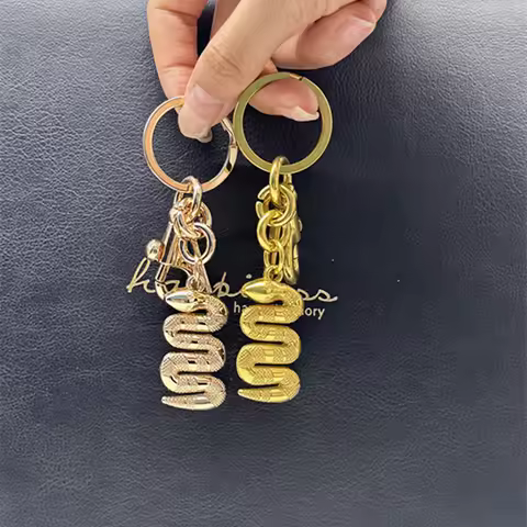 Metal Lucky Snake Lucky Pendant For Coach Handbag Shoulder Bag Women's Keychain Bag Accessori Bag Ch