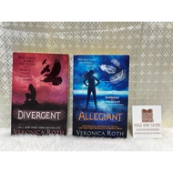 Preloved VERONICA ROTH | DIVERGENT | ALLEGIANT | FOUR | Paperback | YA Romance Fantasy Dystopia