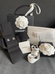（sold out )Chanel earrings classic 耳環 - 生日聖誕禮物之選 Chanel 銀色 經典耳環