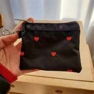 日本 Lesportsac 黑色尼龍布 心心刺繡 散子包