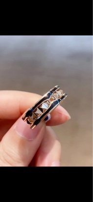 寶格麗BVLGARI 玫瑰金黑陶瓷戒指