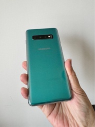 Samsung S10 8+128GB 屏幕有黑點have a dot on the screen