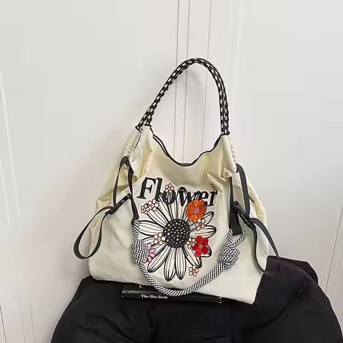 Autumn and winter large-capacity high-end tote bag for women2025New Canvas Bag Daisy Embroidered Und