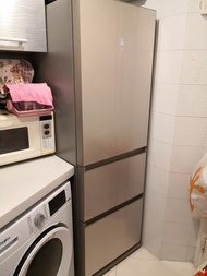 Panasonic 樂聲 NR-C370GH-N3 303公升 ECONAVI 智慧節能三門雪櫃 (香檳金)