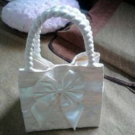 (正品)NARAYA曼谷包 白色麻花緞面蝴蝶結菱格氣質小方包/晚宴包/便當袋/手提袋