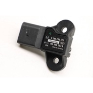 golf 5 6 tiguan touran 1.4T 2.0T Brake Vacuum Tube Pressure Sensor