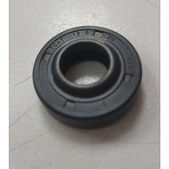 OIL SEAL 12.5X26X7/9 TC4Y