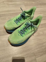 Hoka Clifton 9