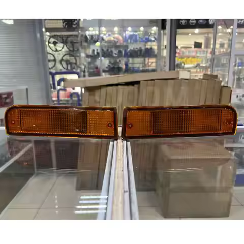 Car Turn Signals Fog Lamp For Toyota Surf LN130 4Runner 1992 to 1995 Car Bumper Light 2pcs