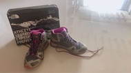 The North Face 中筒輕量登山鞋（鋅灰/桃粉紫） 25.5/8.5/39.5 （GORETEX) #23畢業出清