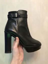 Massimo Dutti  黑色馬丁鞋 Black leather Ankle Boots (made in Spain)