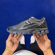 New Balance 1906R All Black Silver Logo Running Shoe