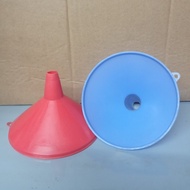 Plastic funnel for pouring solutions 9cm - 11cm - 15cm