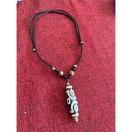 Tibetan dzi necklace with 6 black and white chusa eyes size 42*12mm