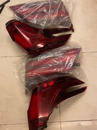 Toyota Alphard 30系尾期尾燈