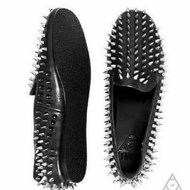 Spike shoes