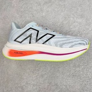 New Balance FuelCell SuperComp Trainer V2