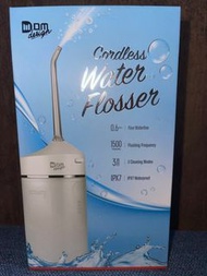 DM  Cordless Water Flosser