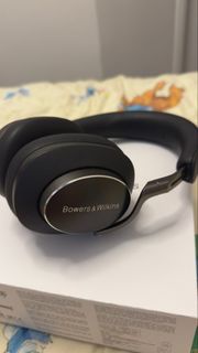 Bowers & Wilkins  px8無線降噪耳機