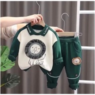 BOYS' CLOTHING SET WITH LYON MOTIF AGES 1-5 YEARS