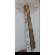 3-inch (30cm) brass racket to scoop out bones, vegetables, jam