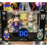 Bearbrick Superman &amp; Doomsday DC 1