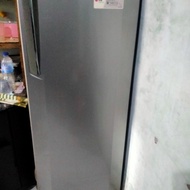 Freezer 6 Rak Merk LG dan Aqua Normal