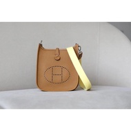 Evelyn Female Bag Leather Grade