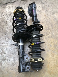 โช๊คหน้า Honda Jazz GE ปี 08-13 แท้ญี่ปุ่น