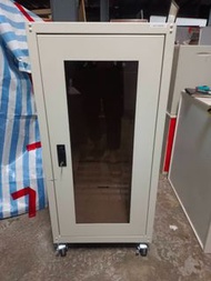 【尚典中古家具】米白小型伺服器機櫃 中古*二手*機櫃*伺服器*工作站*伺服器機櫃*小機櫃