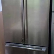 Electrolux Kulkas 3 Pintu EHE 5224B-A