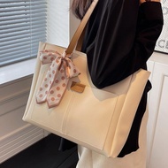 Office handbag with silk scarf size 38 K76