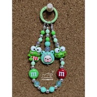 ~Gloria丽璇手作~(现货)手工编织树脂钥匙扣,包包、手机挂件礼物。 100%Handmade #keychain #bagcharm