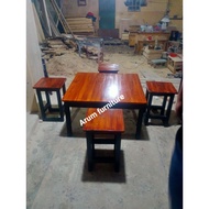 Dining table (cafe table)