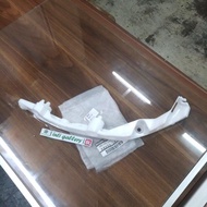 Original Nissan Juke F15 Front Bumper Bracket - RIGHT